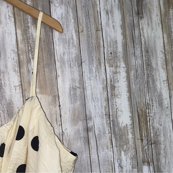 Future Collective Polka Dot Crop - Picture 4 of 6